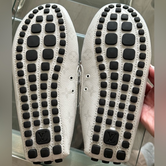 Louis Vuitton men's moccasin monogram loafers size 9 white - Picture 4 of 6